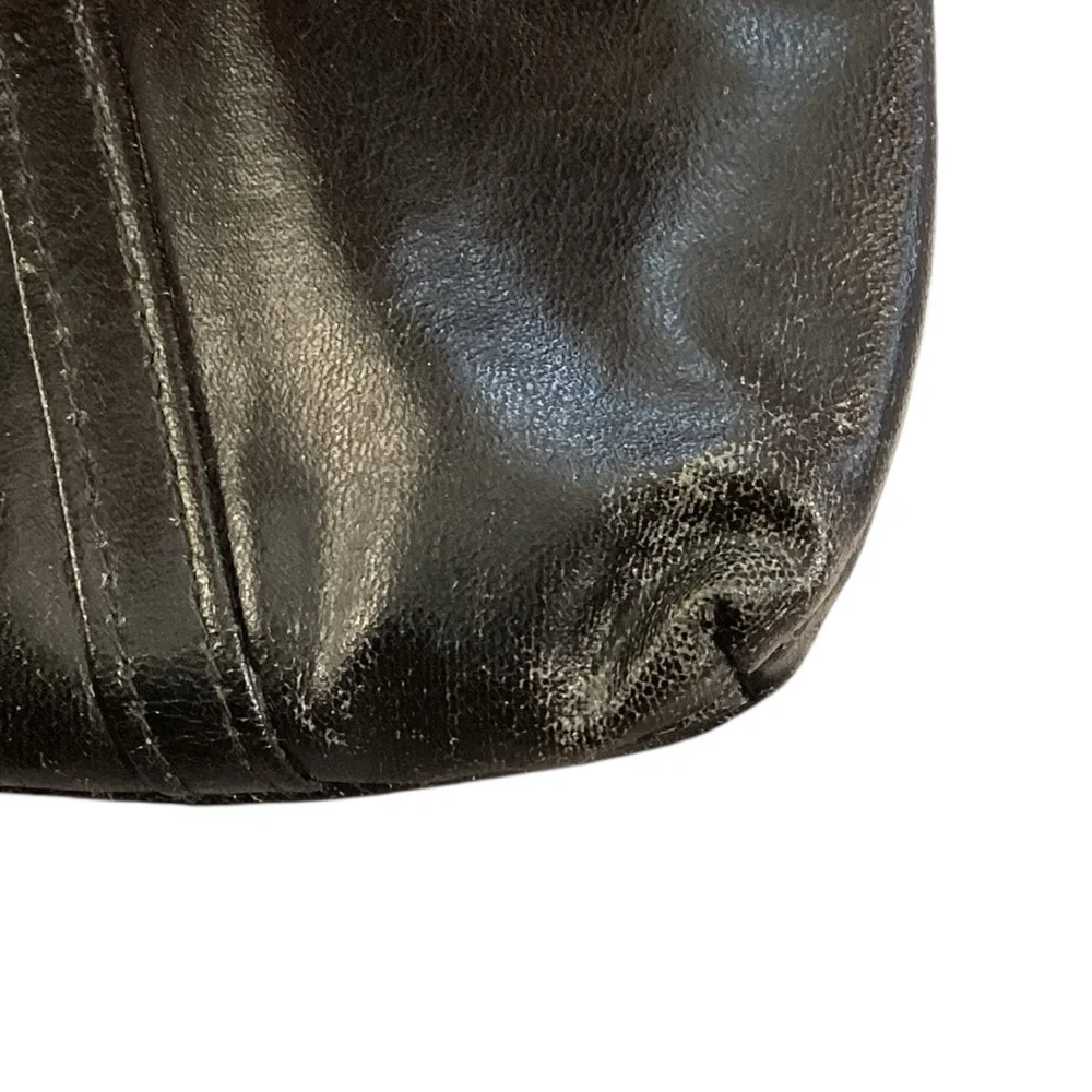 Vintage Soft Supple Leather Clutch Wristlet with‎ Bow